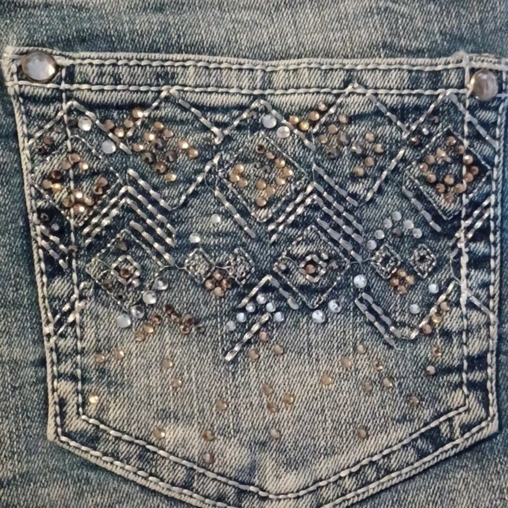 JUSTICE PREMIUM  JEANS SHORTS, SIZE 10 1/2.